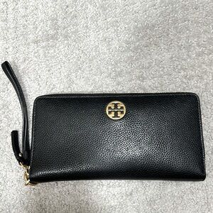 Tory Burch wallet